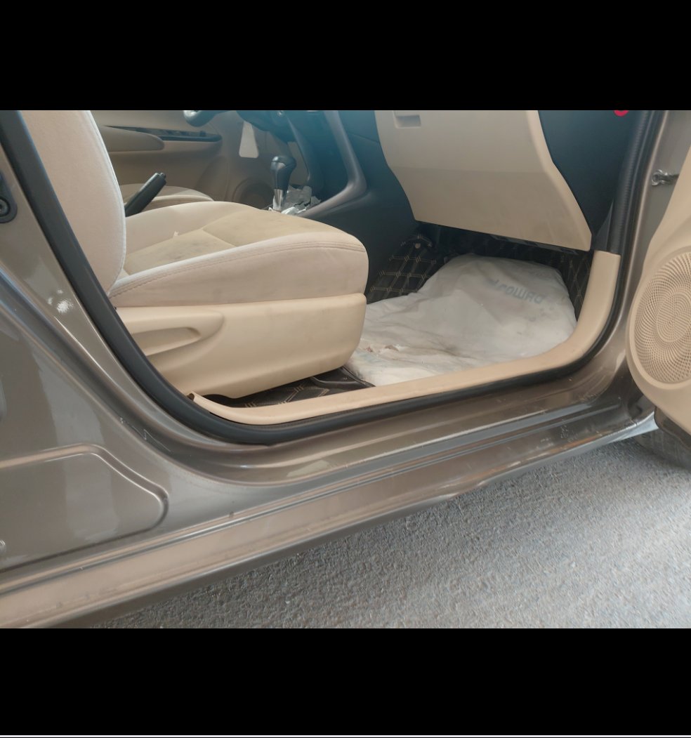 Toyota Yaris SD Y 2022 image