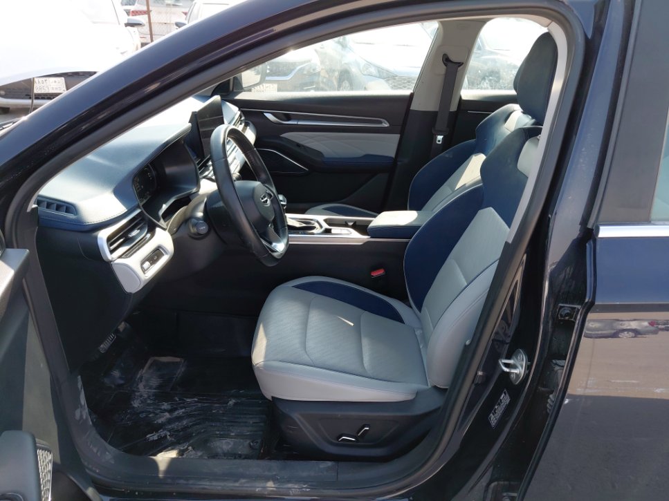 جيلي امجراند LUX 2024 image