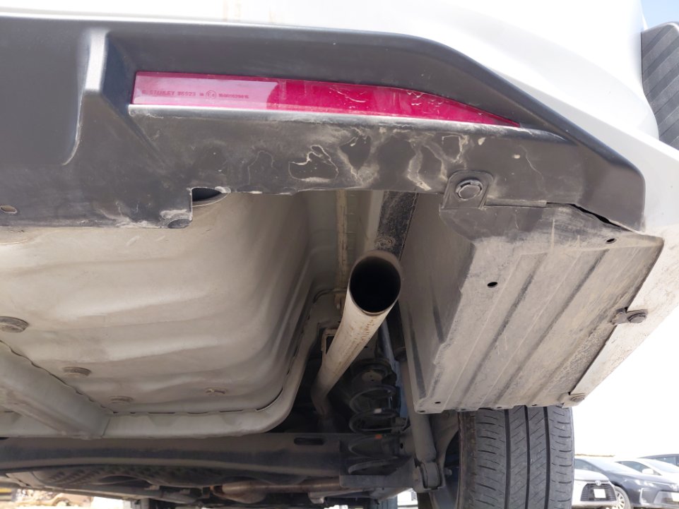 تويوتا يارس SD Y 2024 image