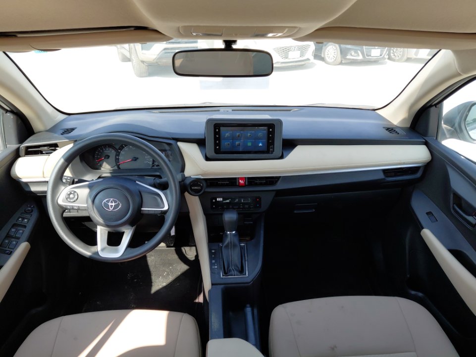 تويوتا يارس SD Y 2024 image