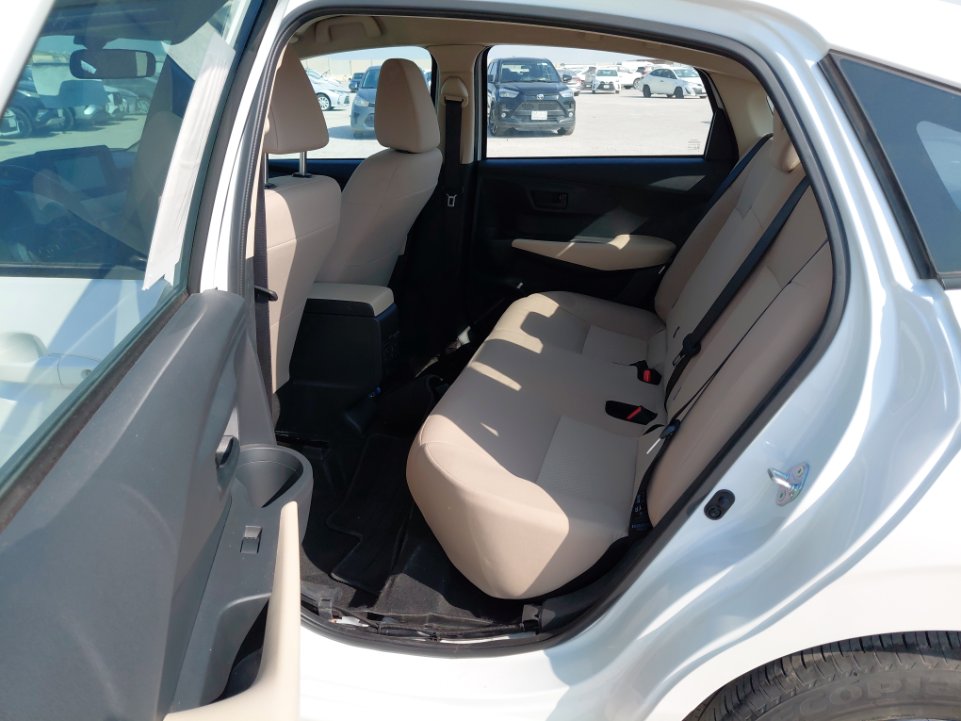 تويوتا يارس SD Y 2024 image