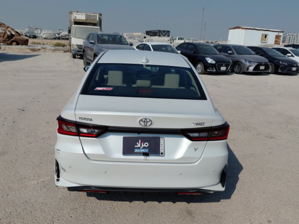 تويوتا يارس SD Y 2024 image