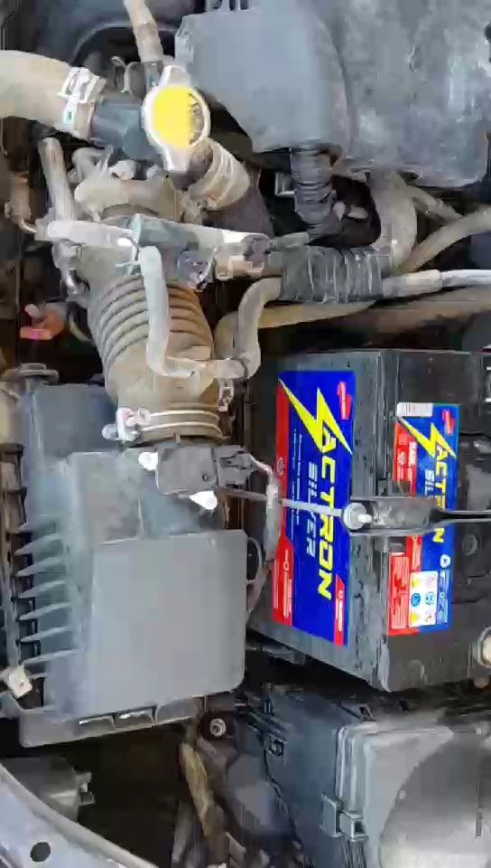 Toyota Yaris  2014 video