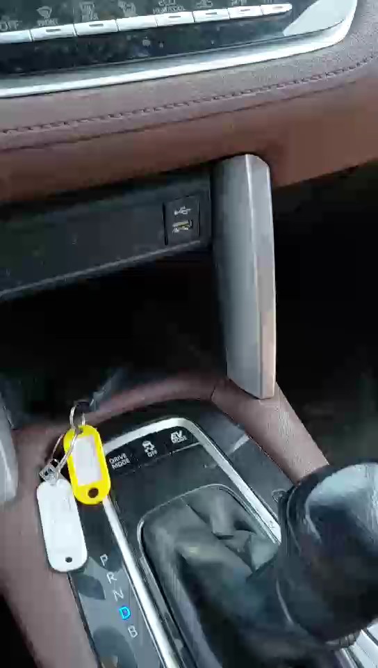 تويوتا كورولا كروس XLI HEV 2023 video