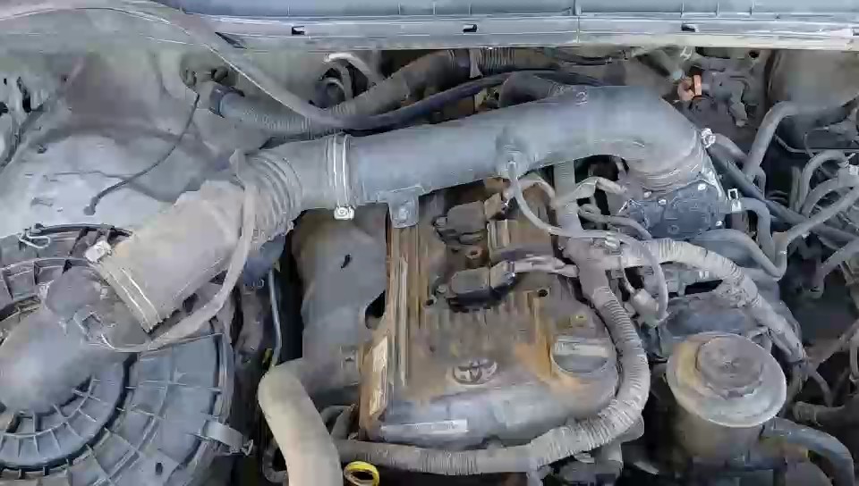 تويوتا انوفا  2014 video