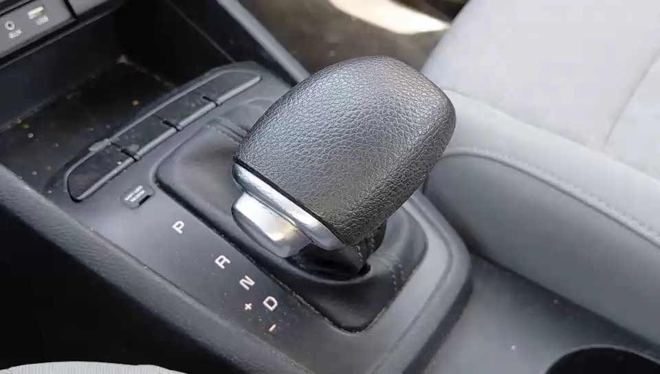 كيا ريو LX FWD 2020 video