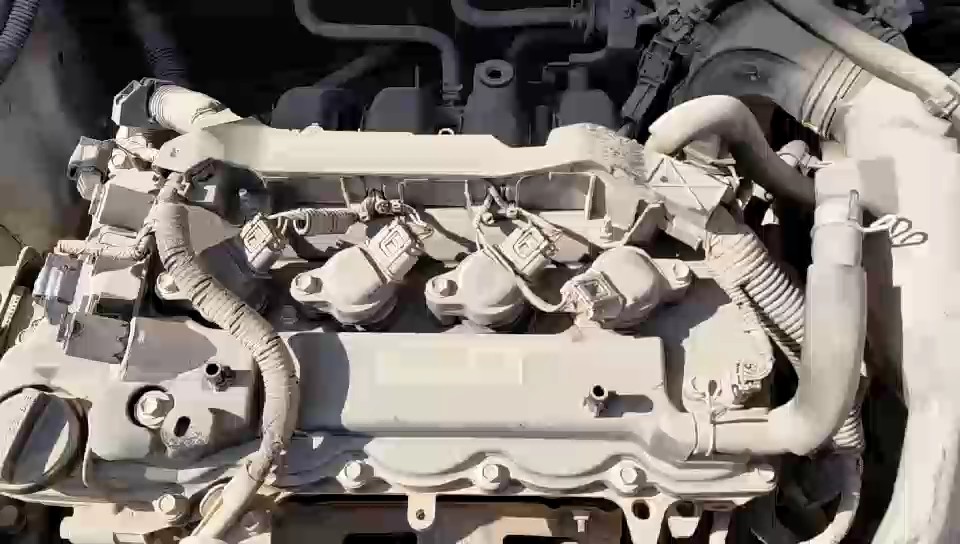 Toyota Yaris  2020 video