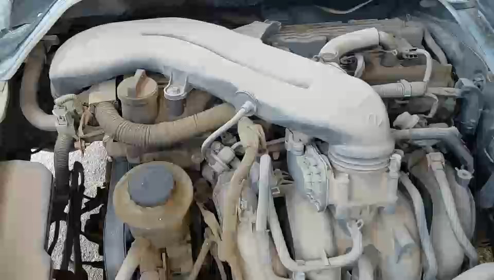 Toyota Hiace Van  2015 video