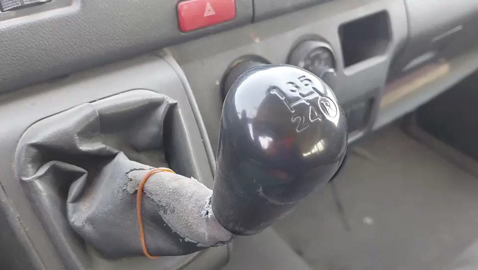 تويوتا هايس  2015 video