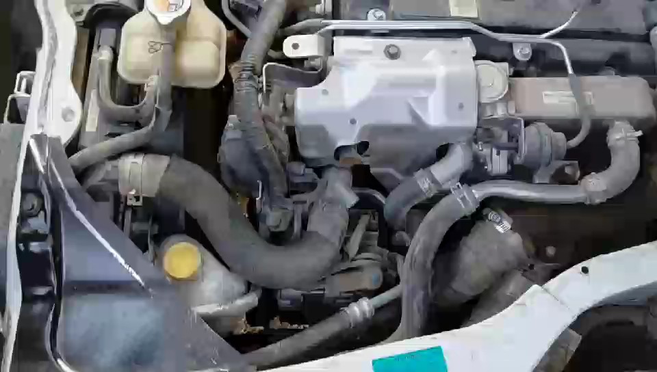 نيسان أورفان  2023 video