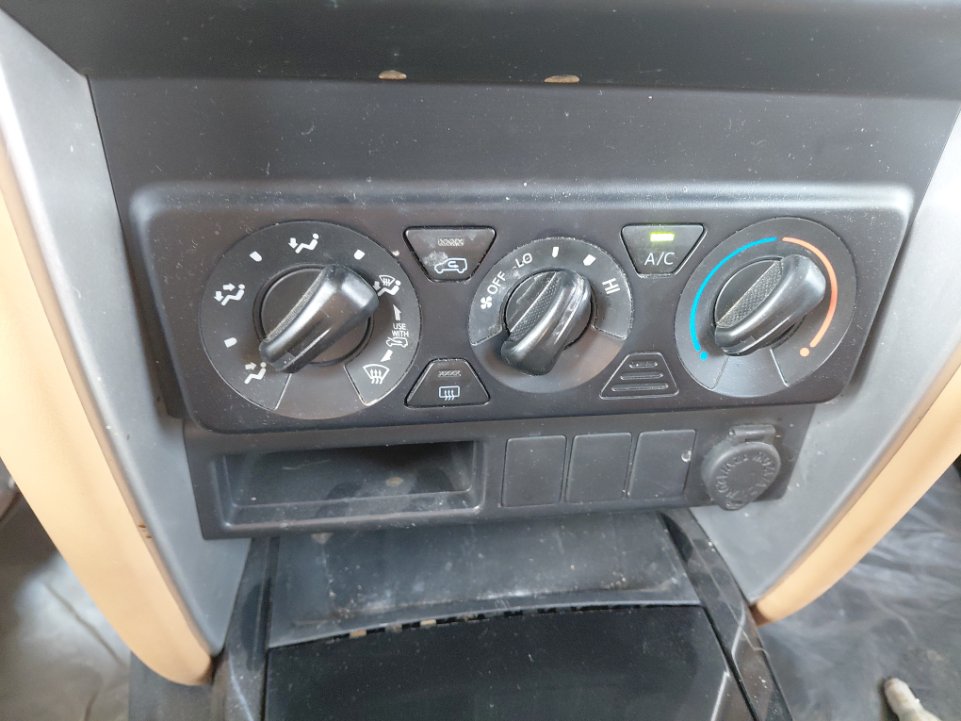 Toyota Fortuner GX2 SPORTS UTILITY   2020 image