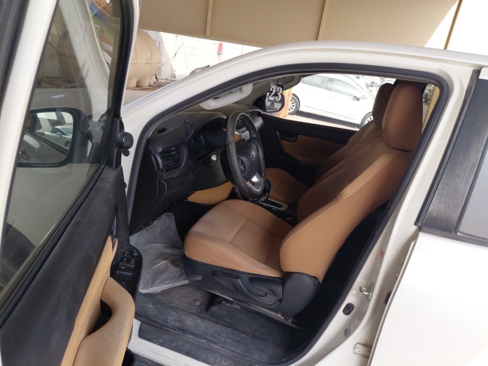 Toyota Fortuner GX2 SPORTS UTILITY   2020 image