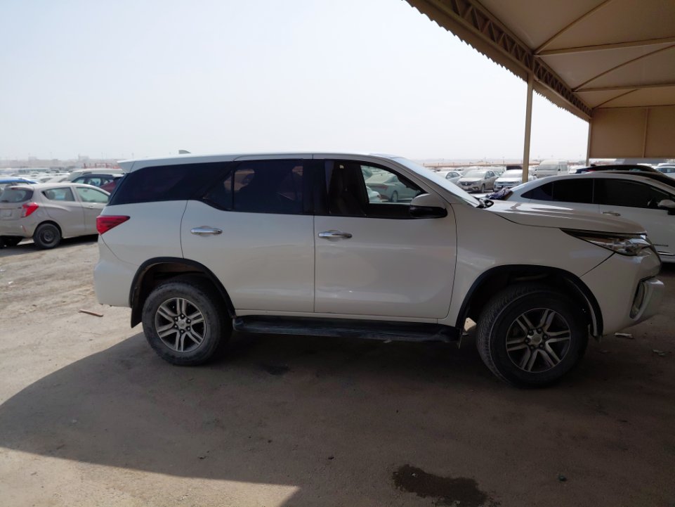 Toyota Fortuner GX2 SPORTS UTILITY   2020 image