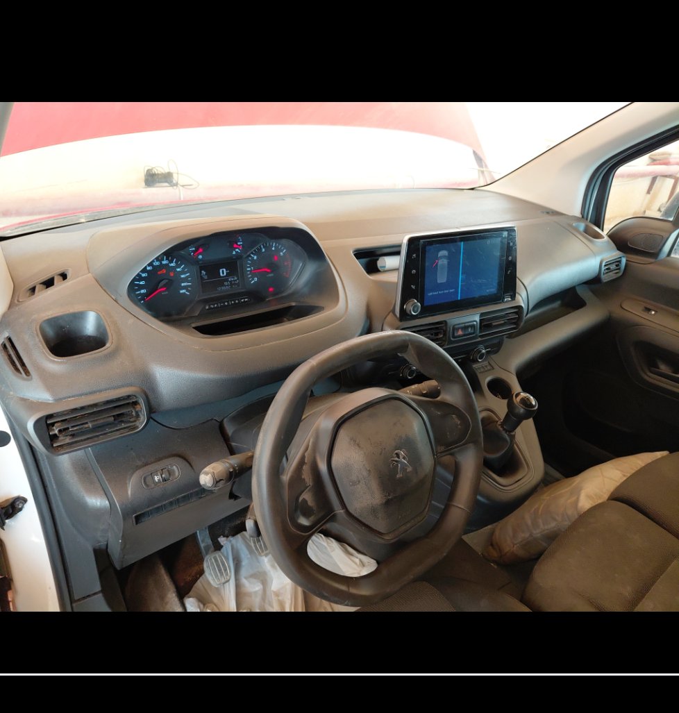 Peugeot  Partner  2023 image