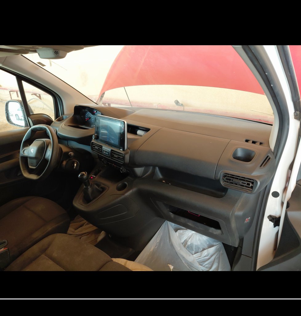 Peugeot  Partner  2023 image