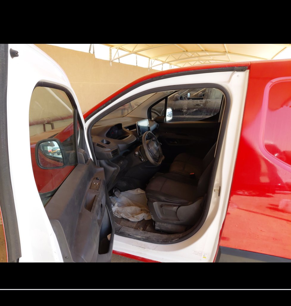 Peugeot  Partner  2023 image