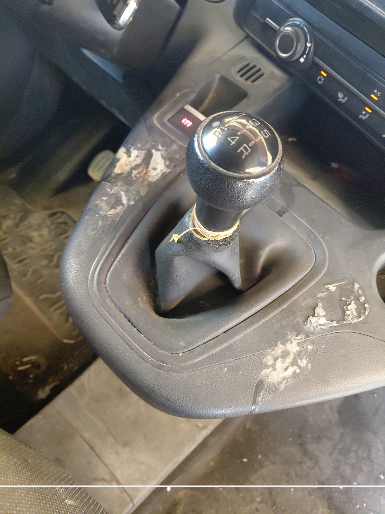 Peugeot  Partner  2022 image