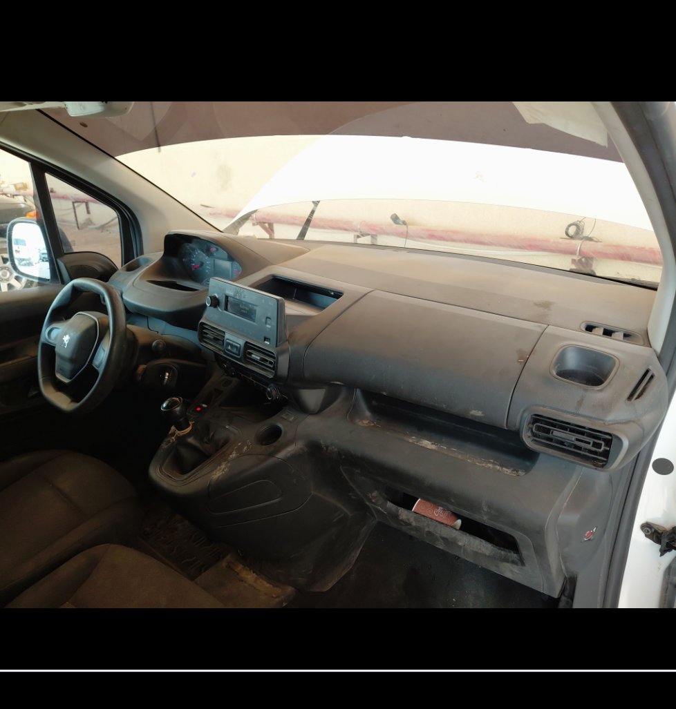 Peugeot  Partner  2022 image