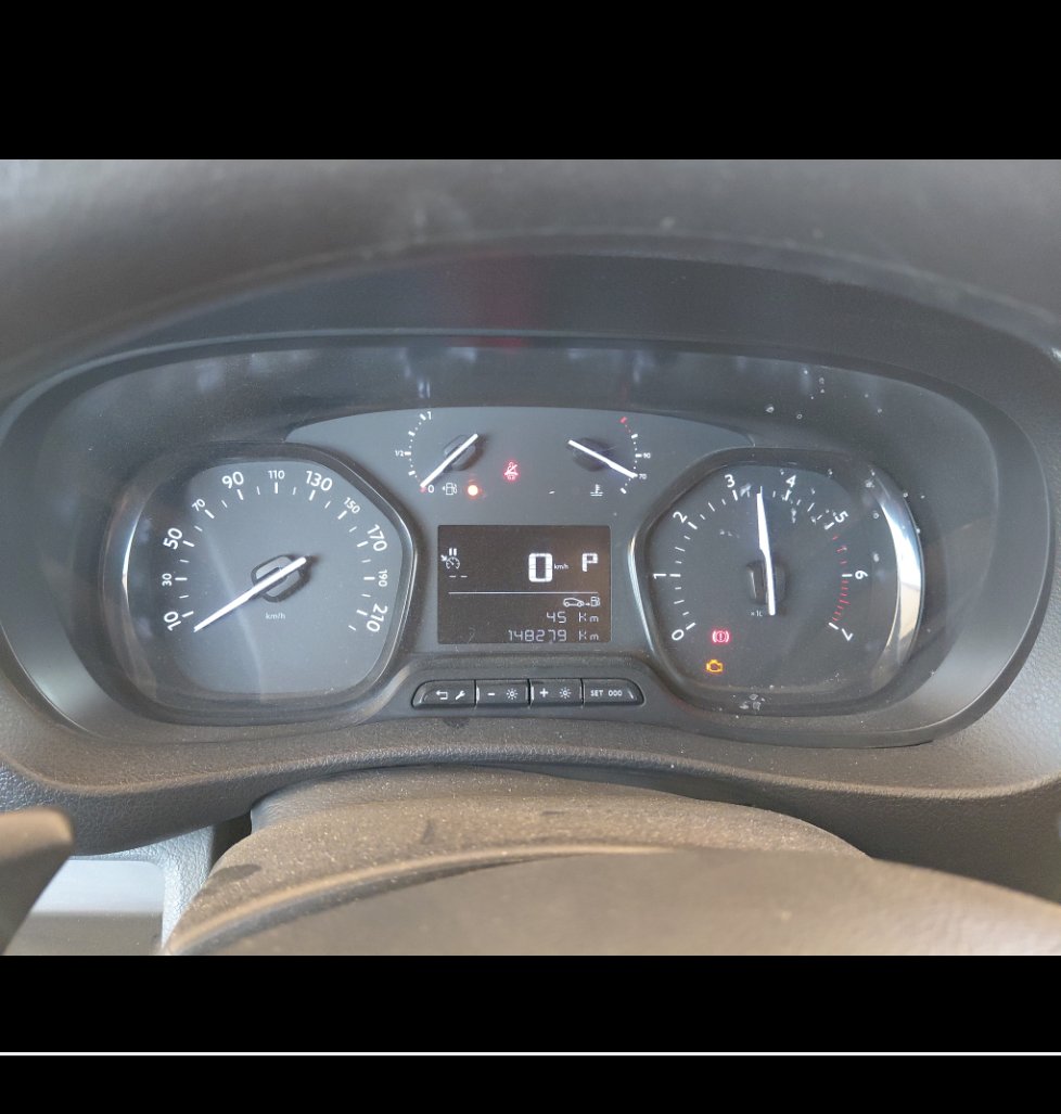 Peugeot  Expert Van  2022 image