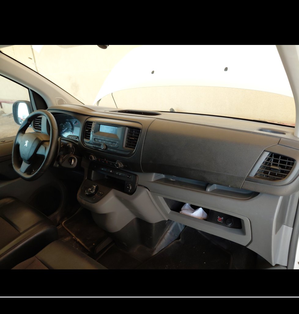 Peugeot  Expert Van  2022 image