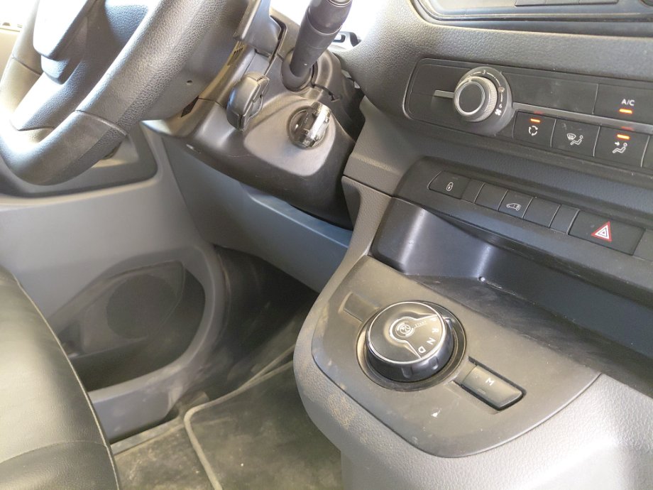 Peugeot  Expert Van  2022 image