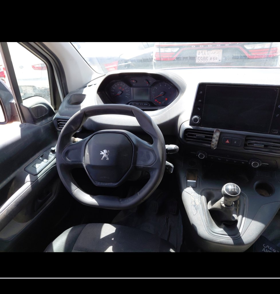 Peugeot  Partner  2023 image