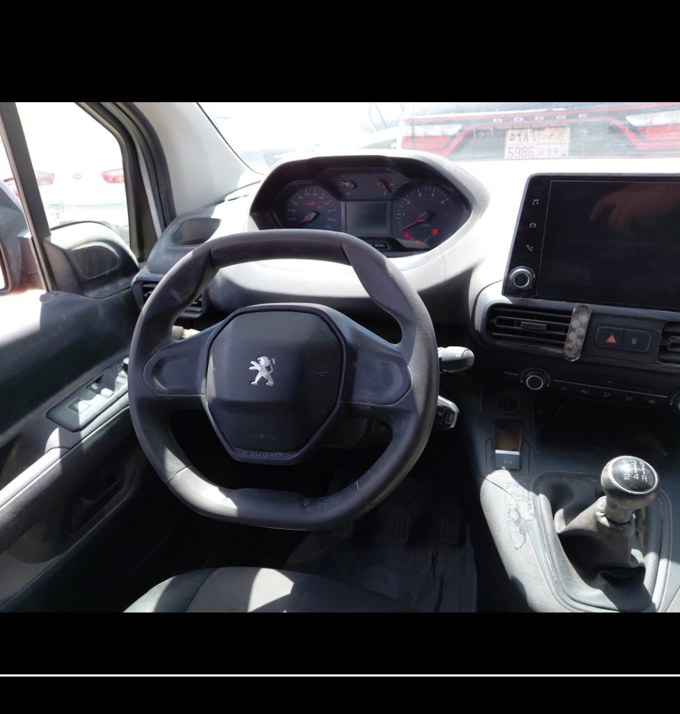 Peugeot  Partner  2023 image