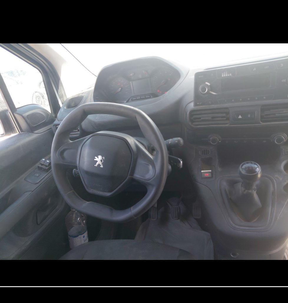 Peugeot  Partner  2022 image