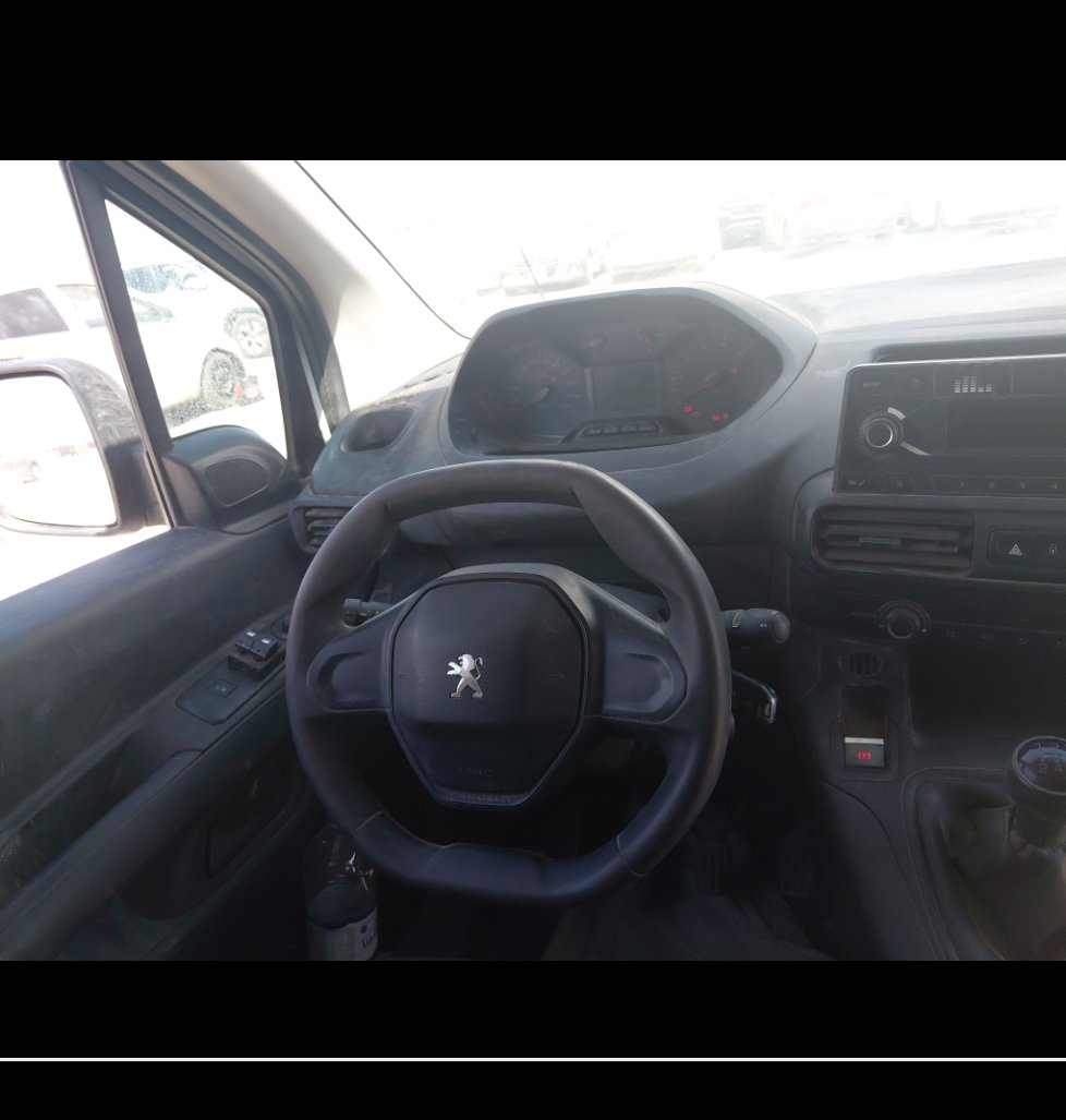 Peugeot  Partner  2022 image