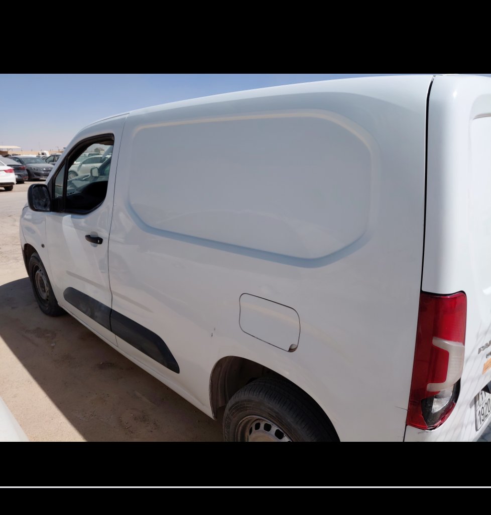 Peugeot  Partner  2022 image