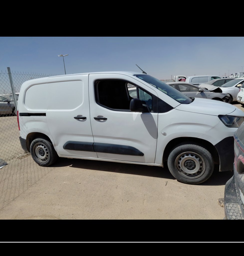 Peugeot  Partner  2022 image