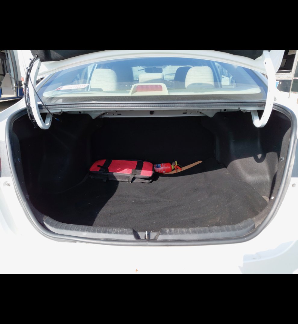 تويوتا يارس  2021 image