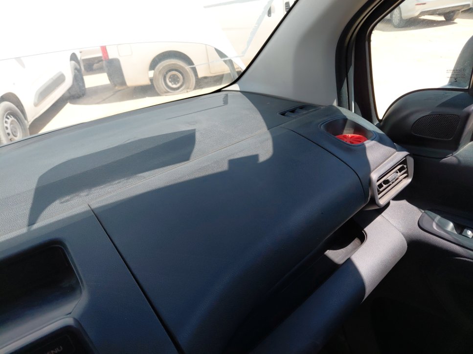 Peugeot  Partner  2022 image