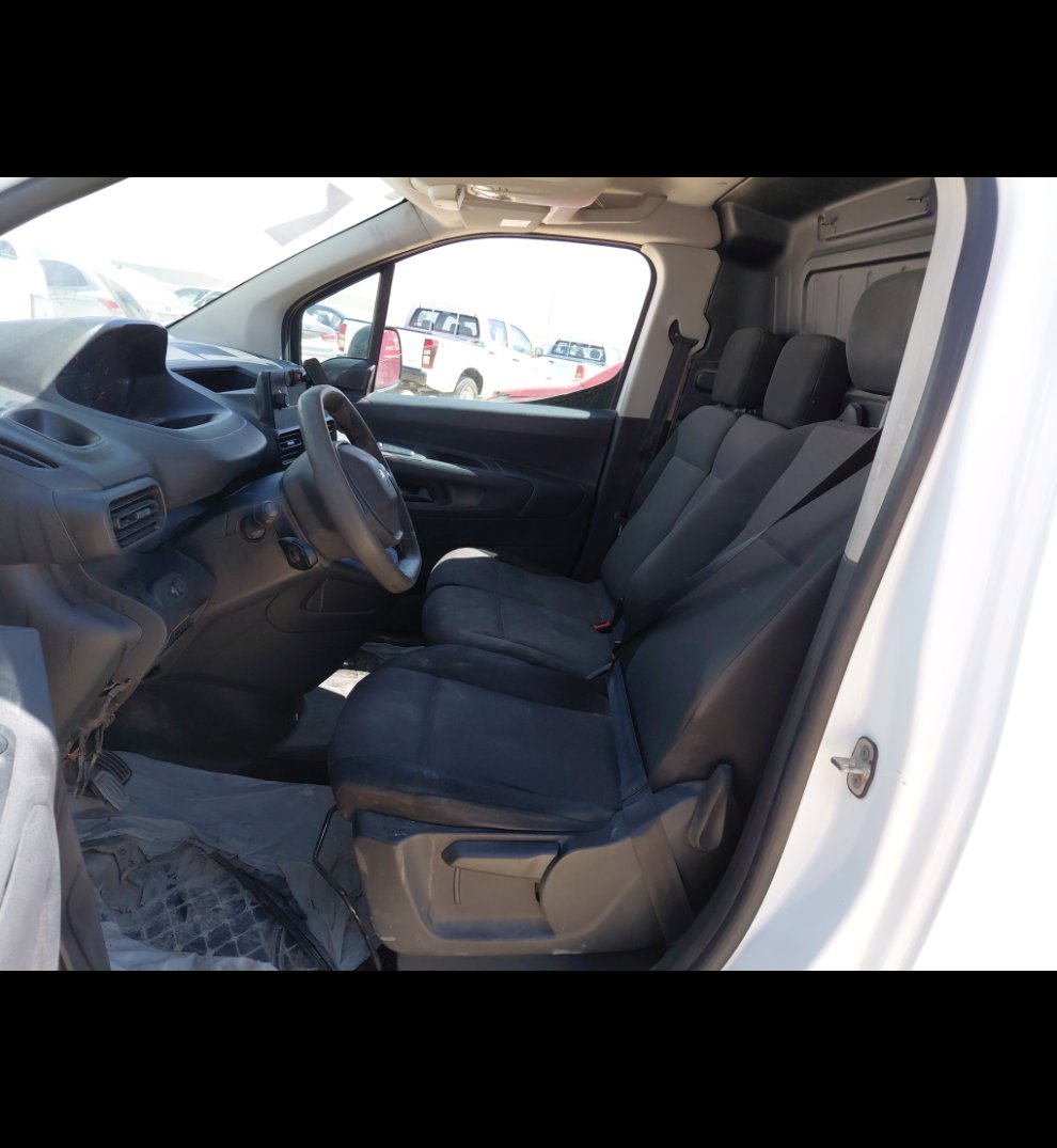 Peugeot  Partner  2022 image