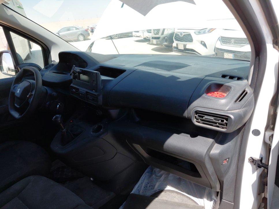 Peugeot  Partner  2022 image