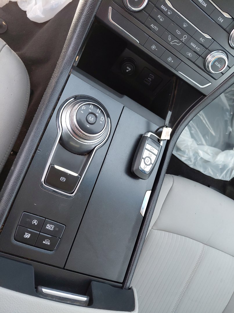 Ford Taurus  2020 image