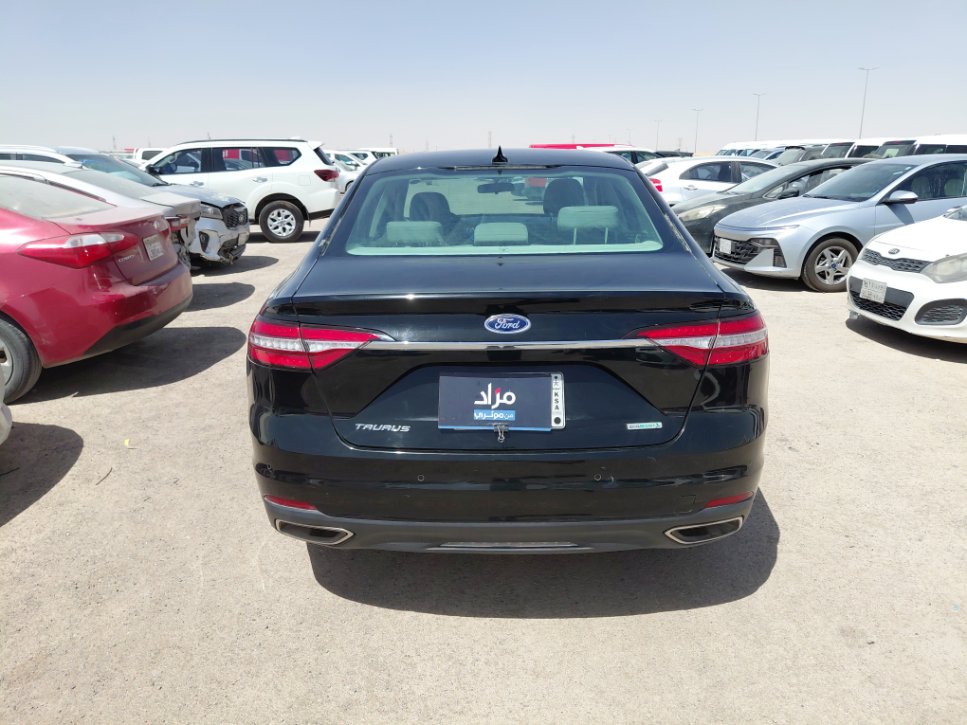 Ford Taurus  2020 image