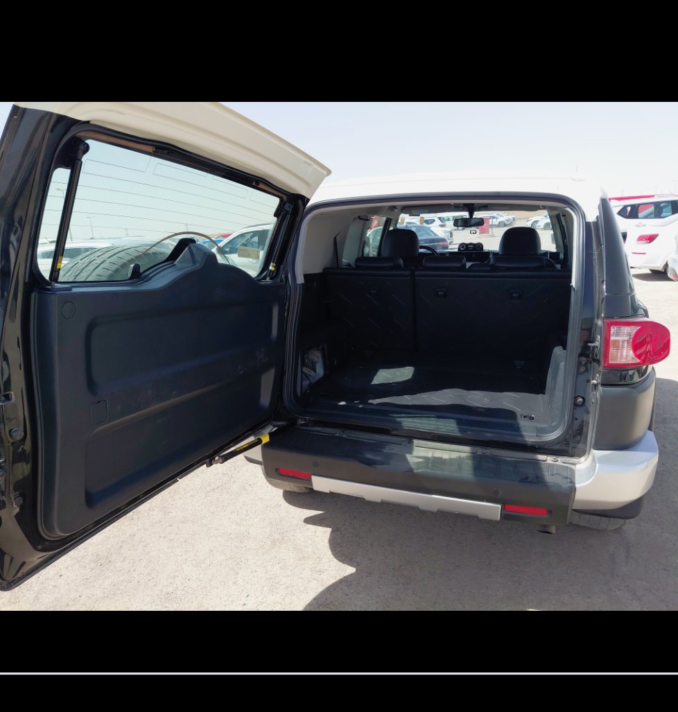 تويوتا إف جي كروزر  2022 image