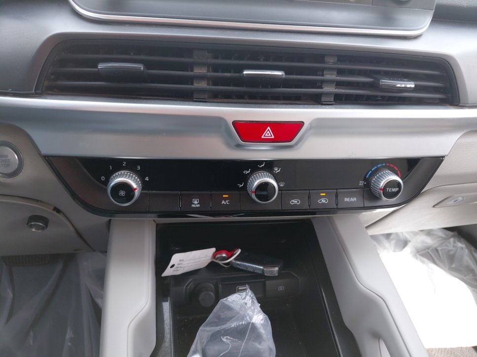 KIA Telluride LX AWD 2021 image