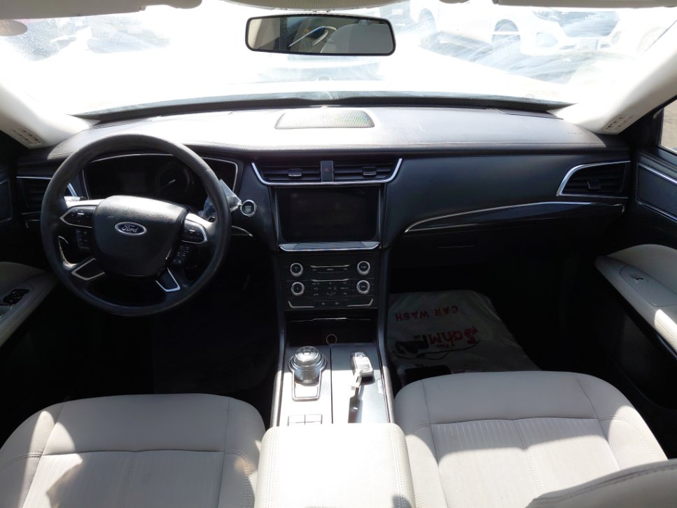 Ford Taurus  2020 image