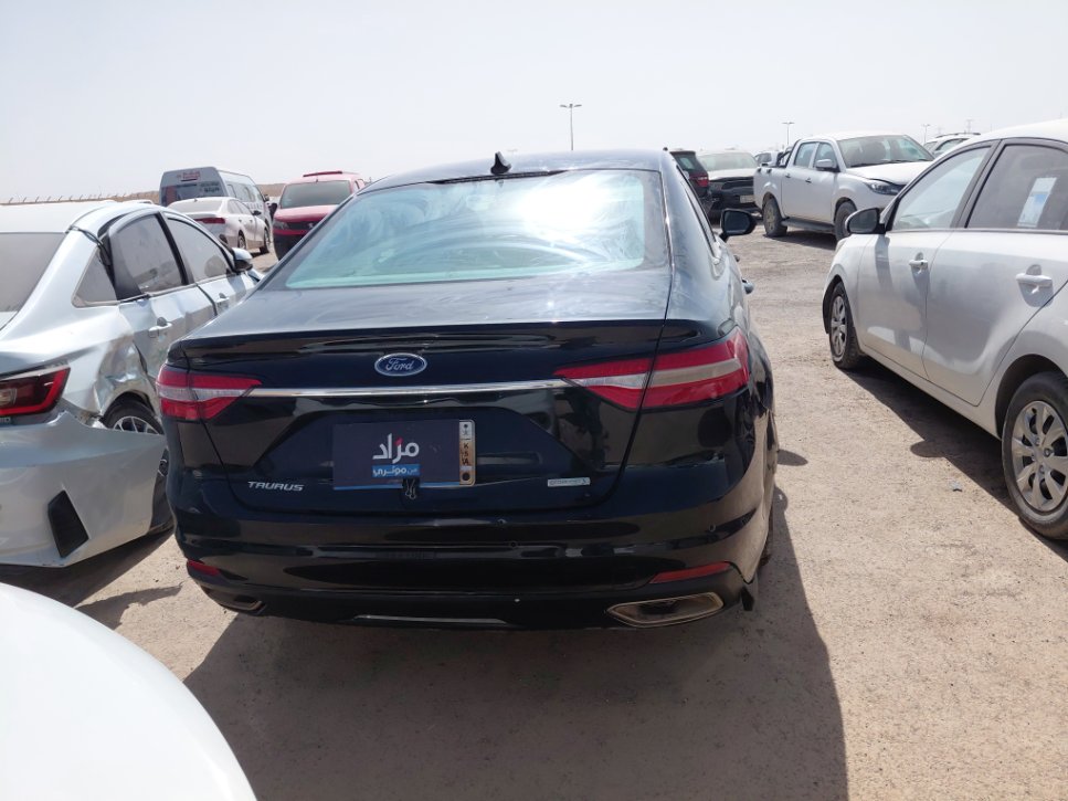 Ford Taurus  2020 image