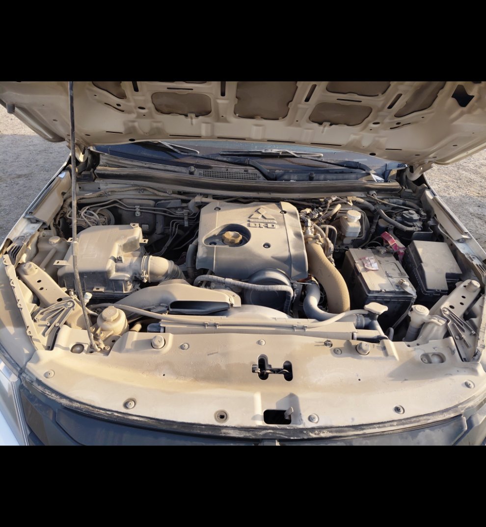 Mitsubishi L200  2022 image