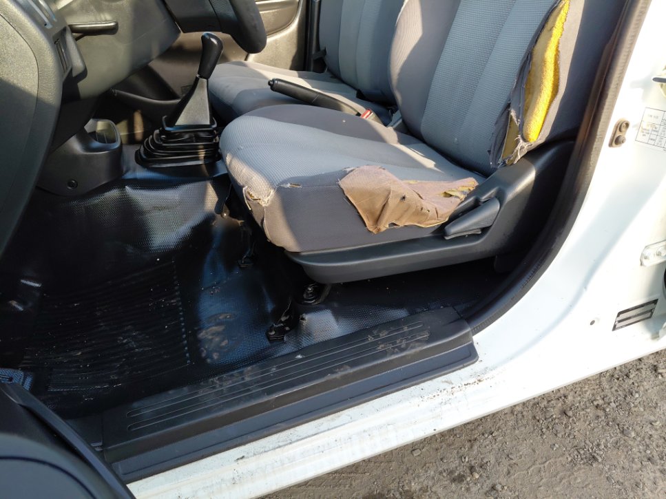 Mitsubishi L200  2022 image