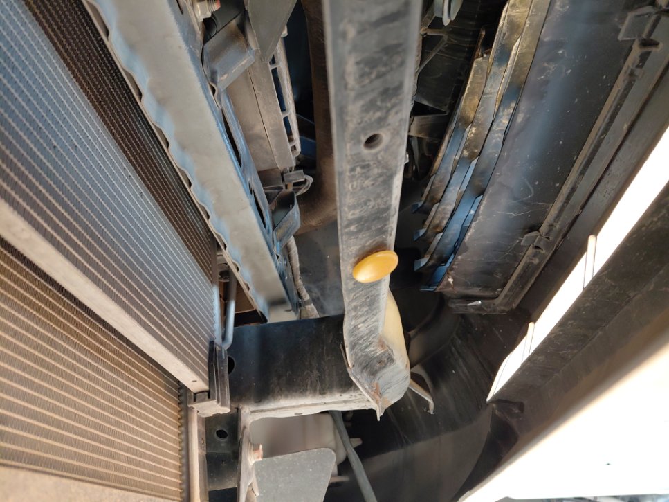 Mitsubishi L200  2022 image