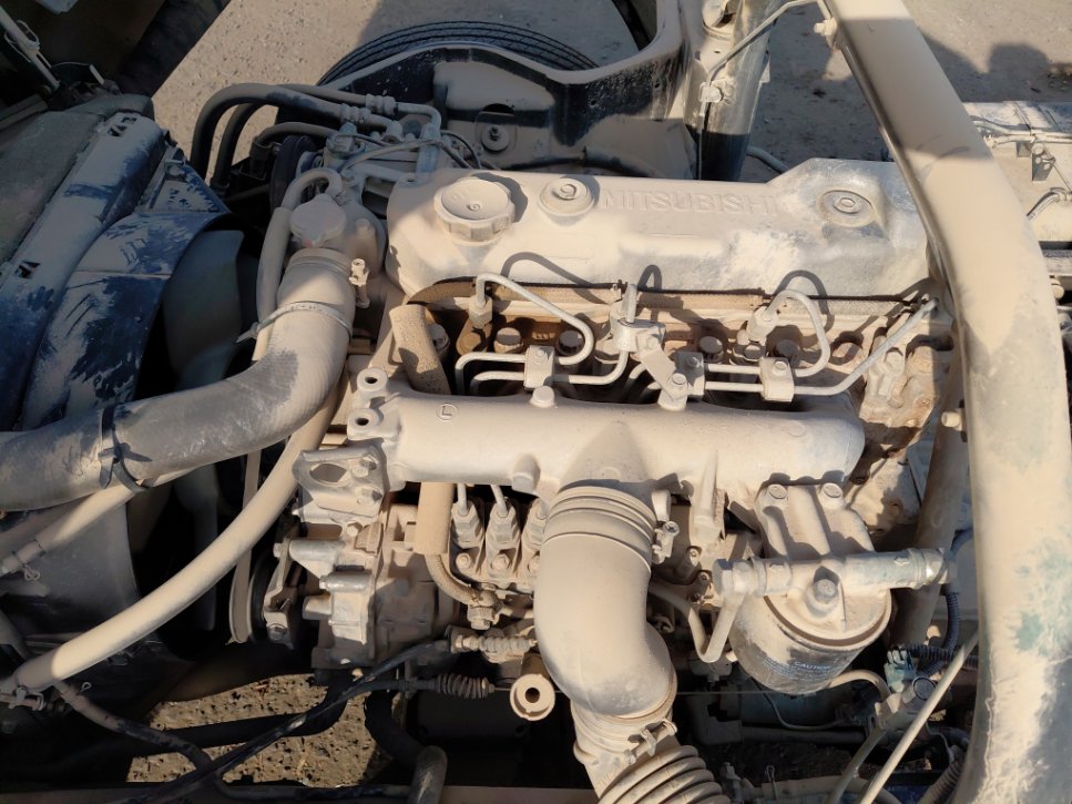 Mitsubishi Canter FUSO 2017 image