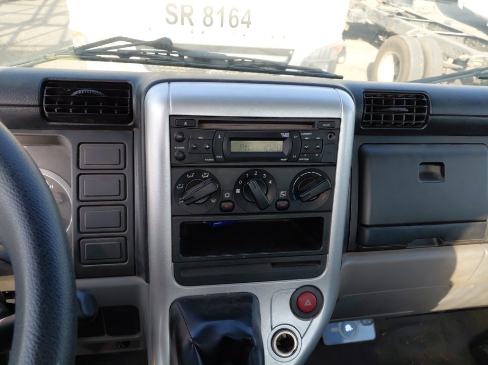 Mitsubishi Canter FUSO 2017 image