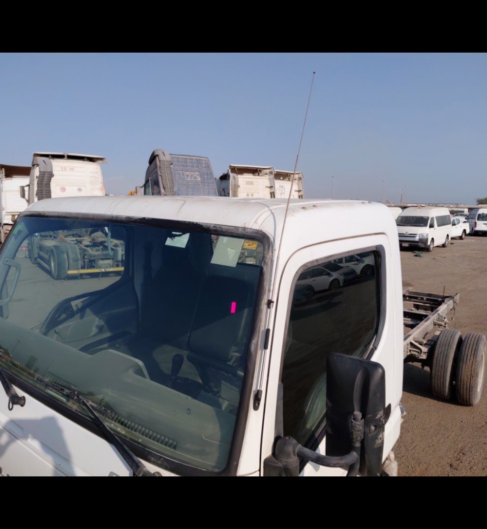 Mitsubishi Canter FUSO 2017 image