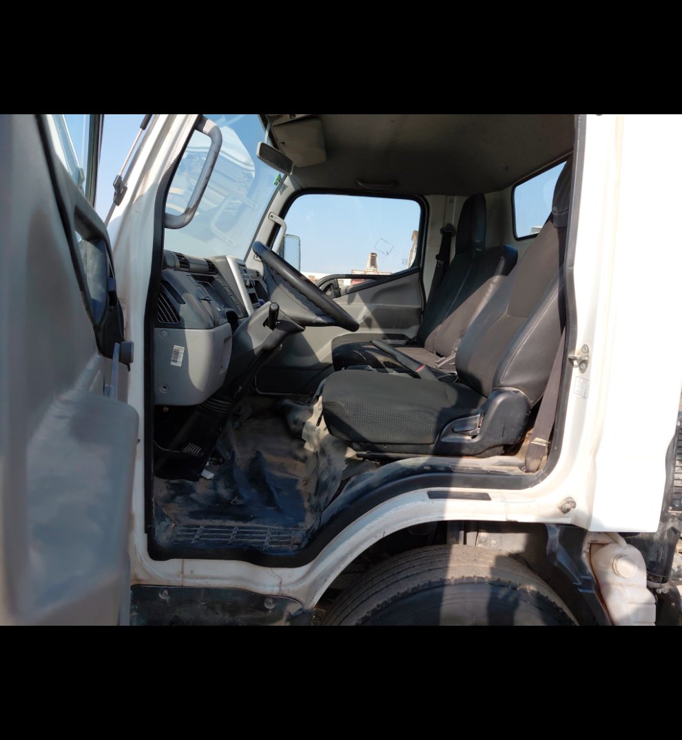 Mitsubishi Canter FUSO 2017 image