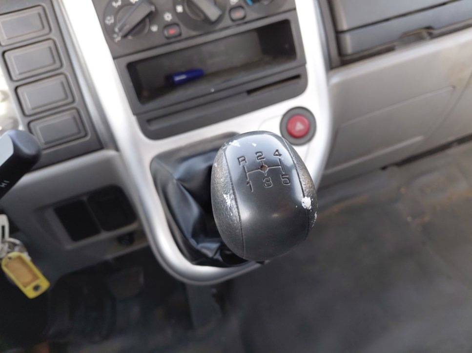 Mitsubishi Canter FUSO 2017 image