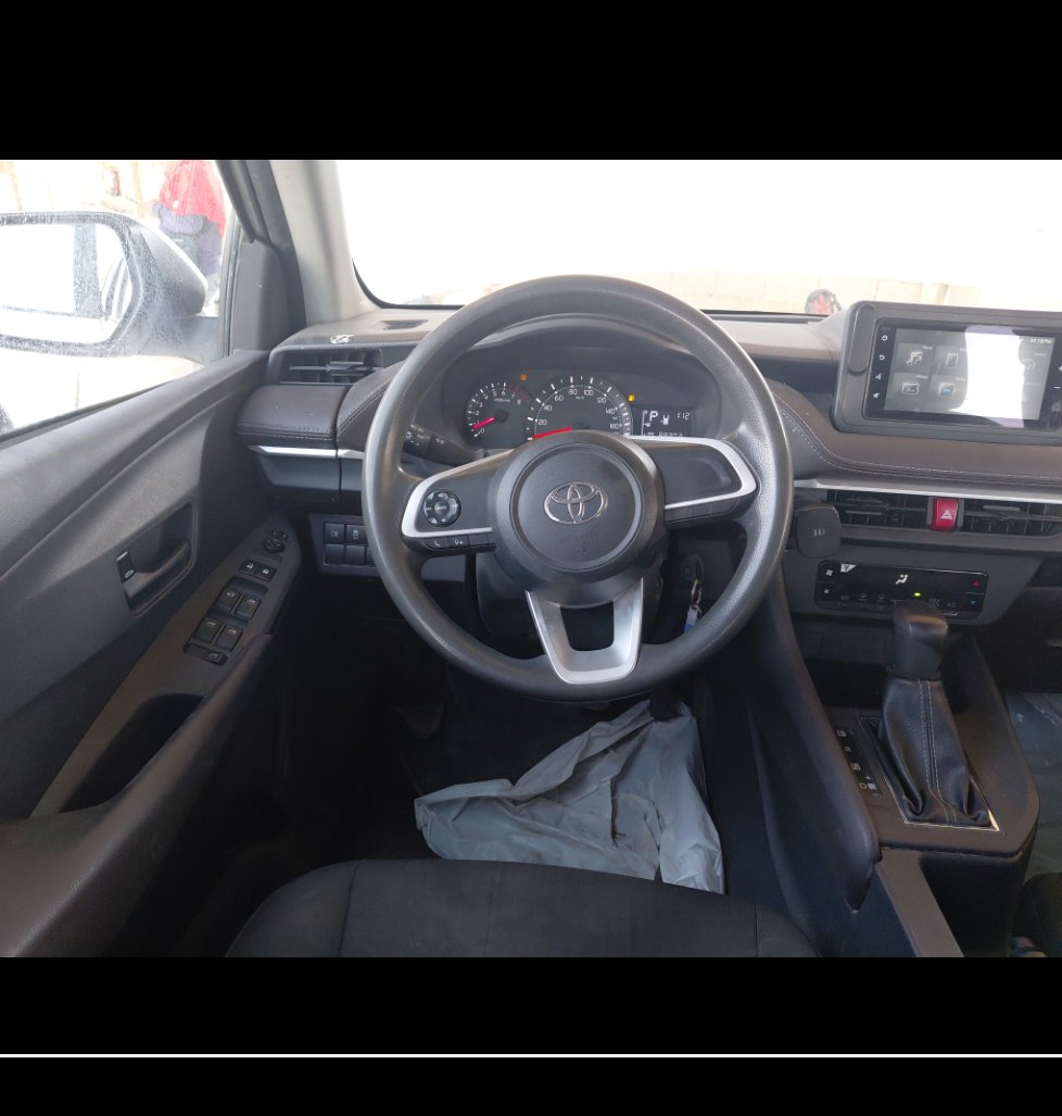 Toyota Yaris Y 2023 image